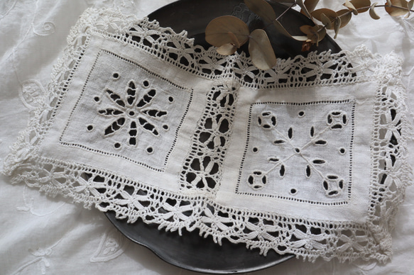 soldフランス 29×16㎝ アンティークレースドイリー B973 2枚目の画像