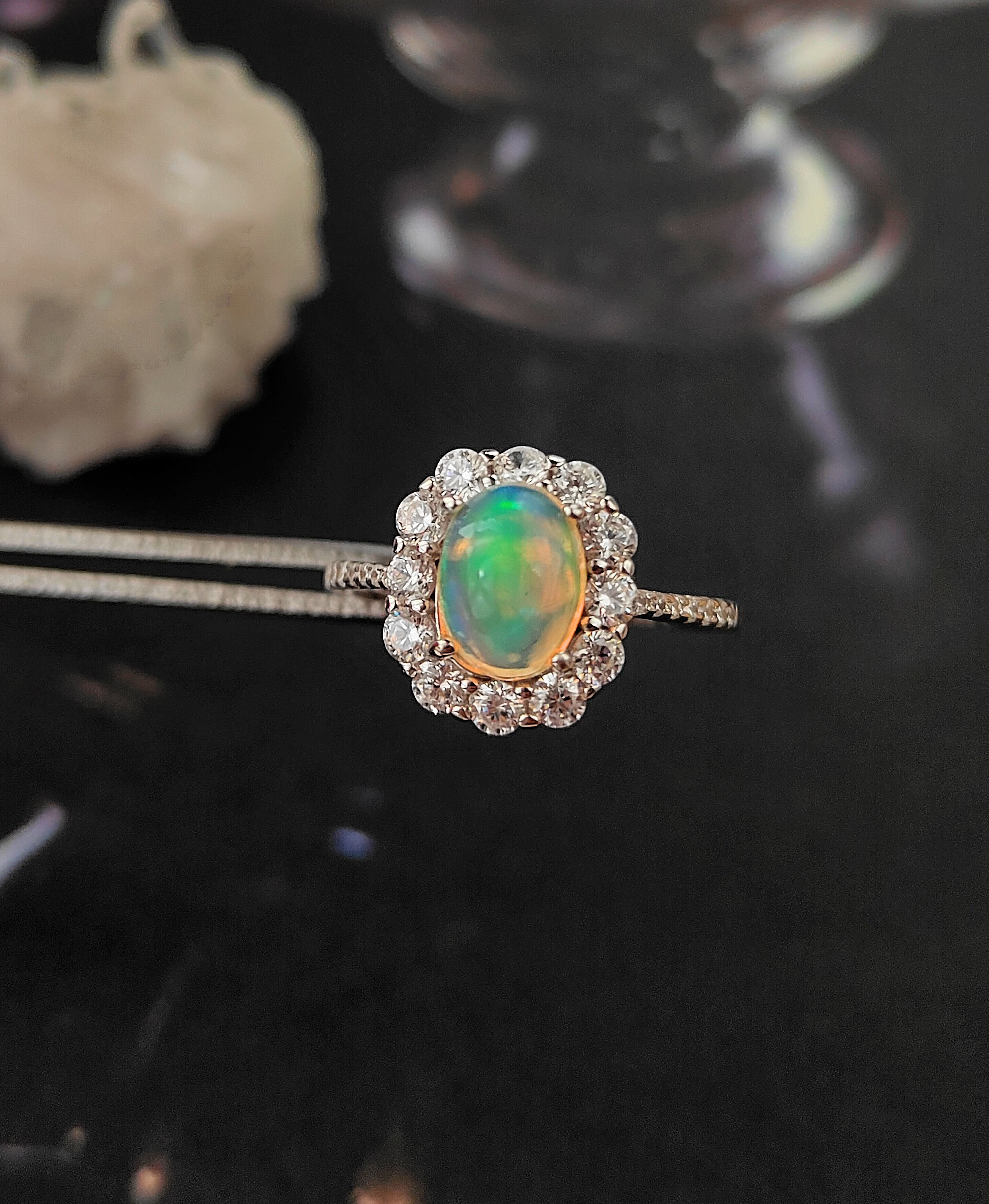 【silver925】サイズ約12号・限定1！天然オパールの華やかリング