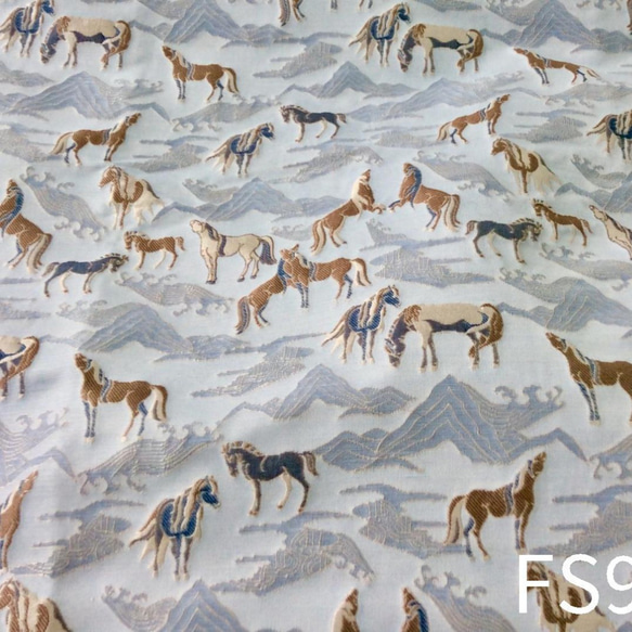 長さ2m ジャガード生地 馬柄 動物柄 可愛い レトロ 大幅 大判 布 きじ