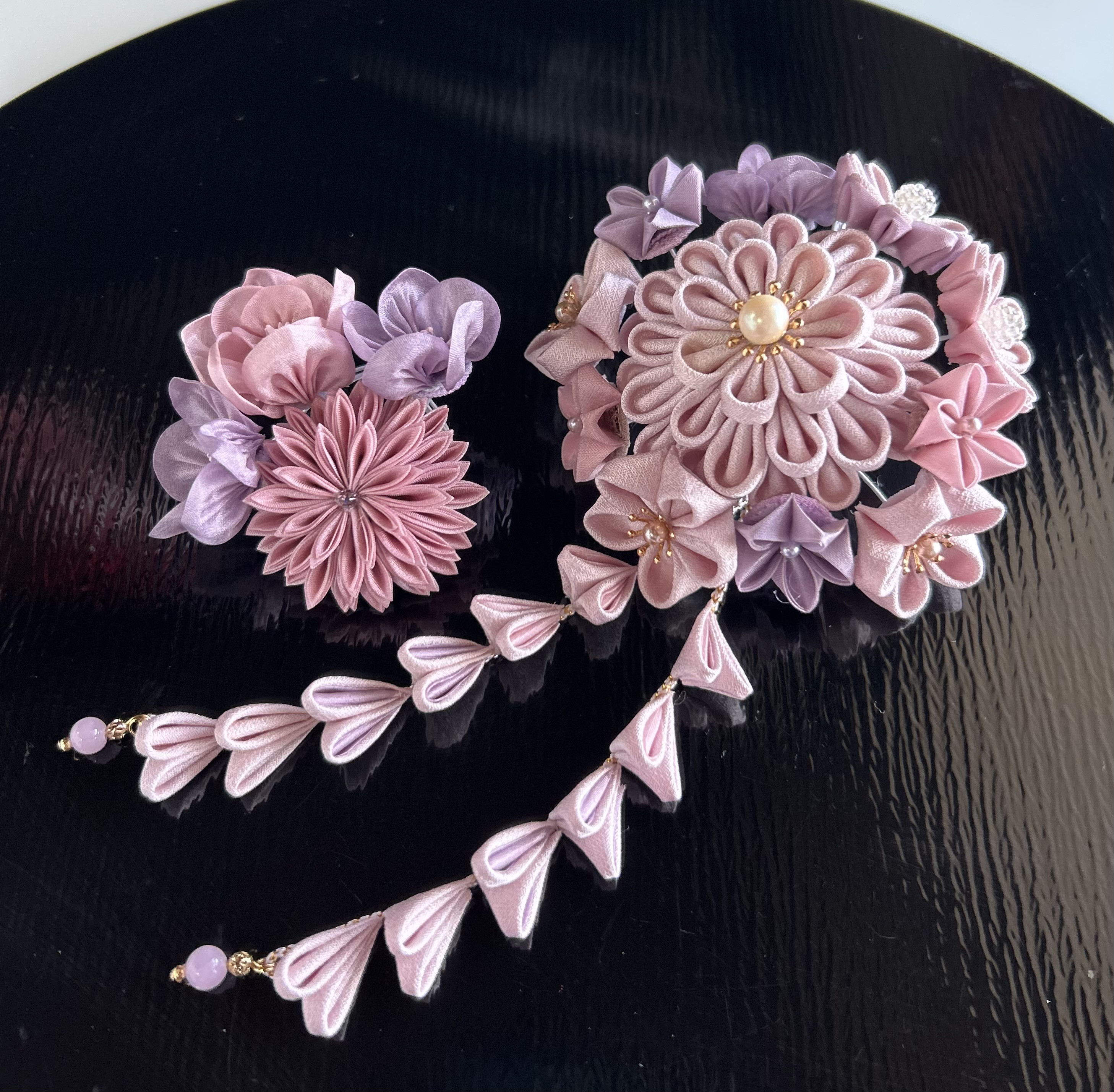 【即日発送】つまみ細工　成人式、卒業式髪飾り（くすみピンク）