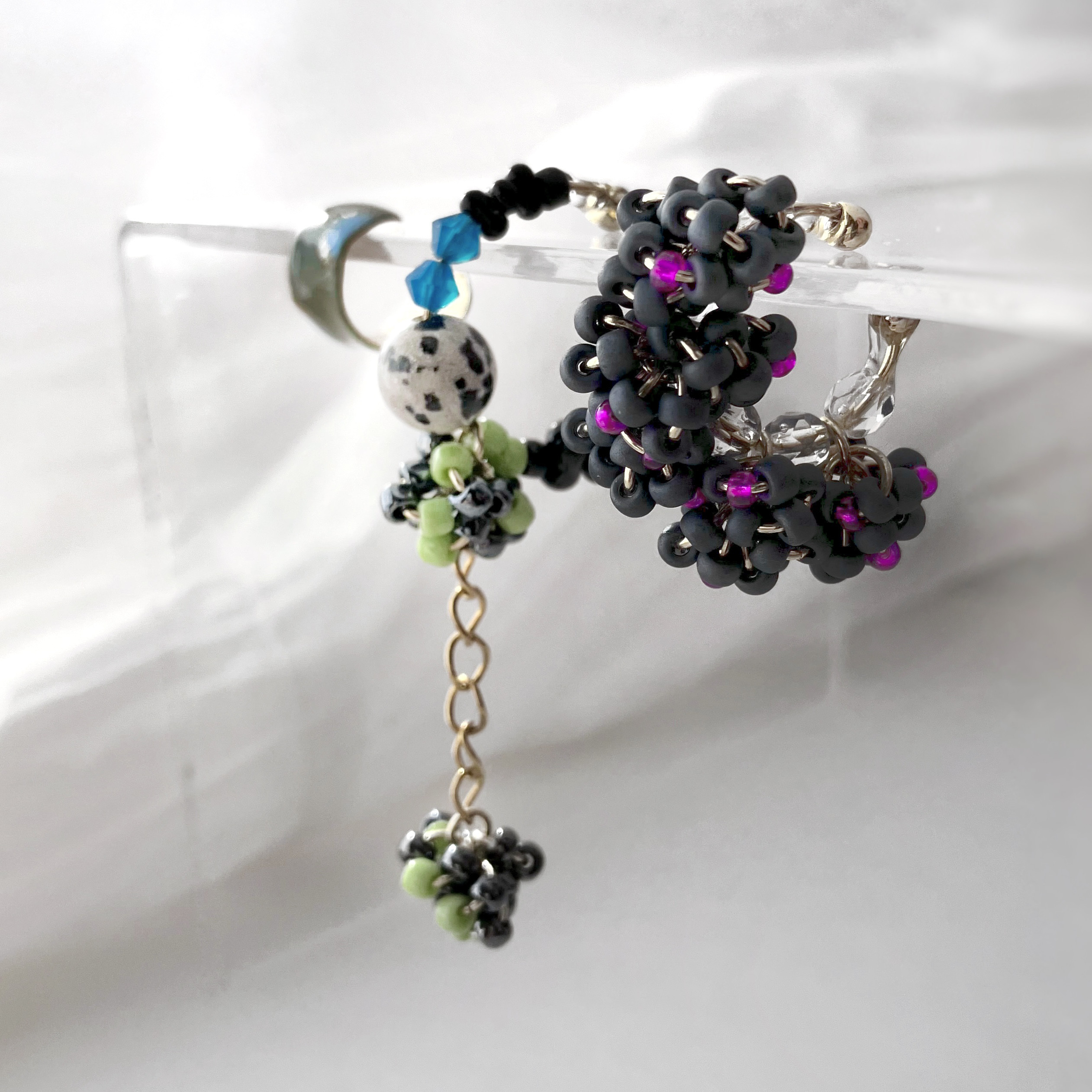 Creema限定 大人カラフルイヤーカフセット つぶつぶビーズ ダルメシアン 2カラー 春のご自愛福袋