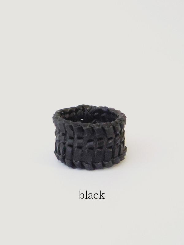 レザーリング ＜太＞ leather ring bold 軽量 金属アレルギー