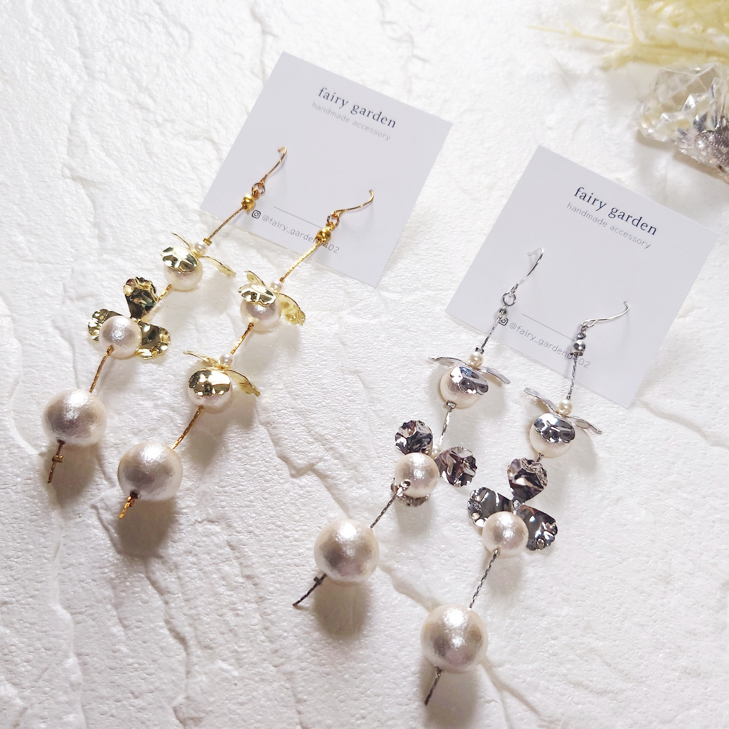 結婚式ブライダル人気No.1華やかな3連パールのピアス　イヤリング　大ぶり　パール　前撮り　披露宴　パーティー　コットン