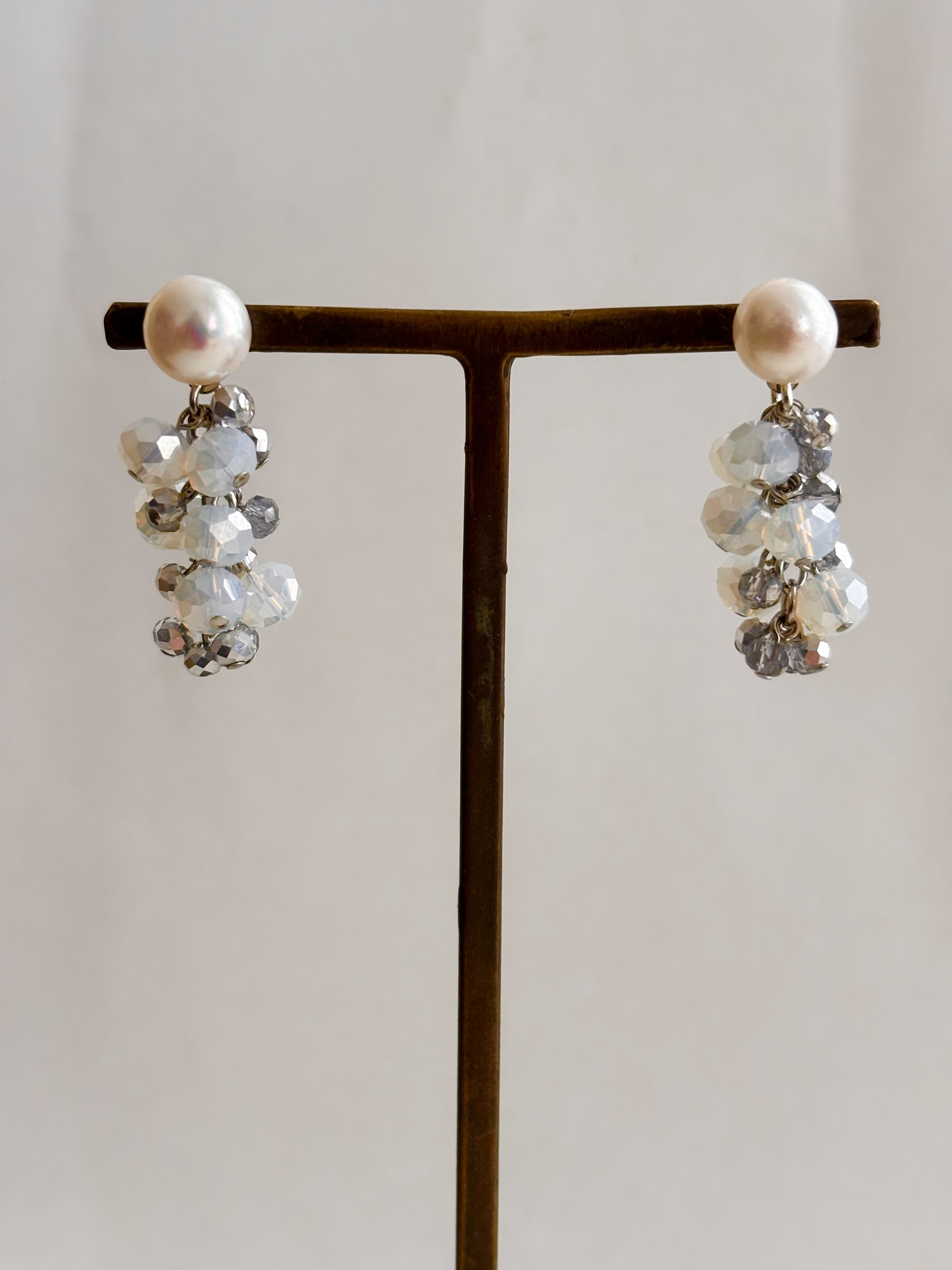 ホワイトクリスタル＆シルバー ナチュラルパール ピアス　LV-P070