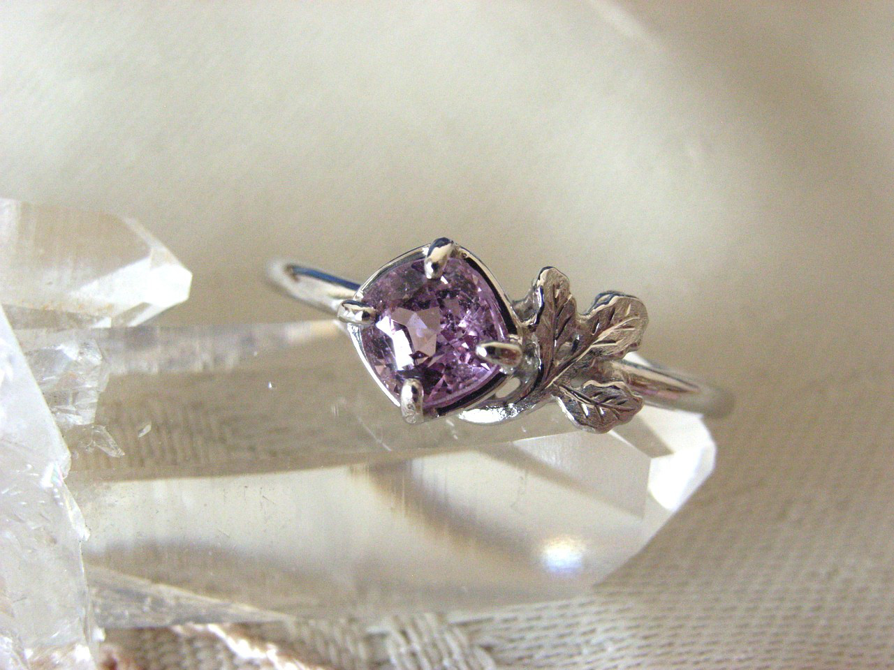 SV訳ありピンクスピネルと葉っぱのリング