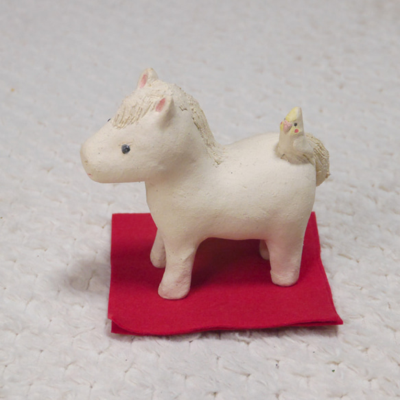 2026年干支の置物 午と小鳥（陶器）オカメインコorセキセイインコ