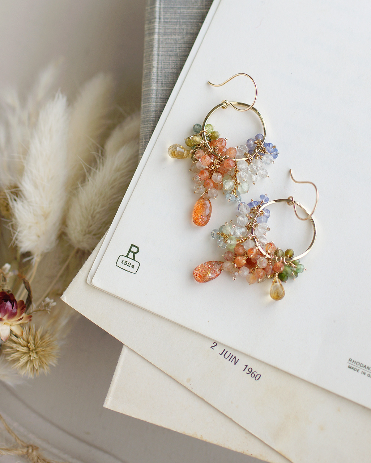 14kgf-サンストーンと秋色石のリングピアス