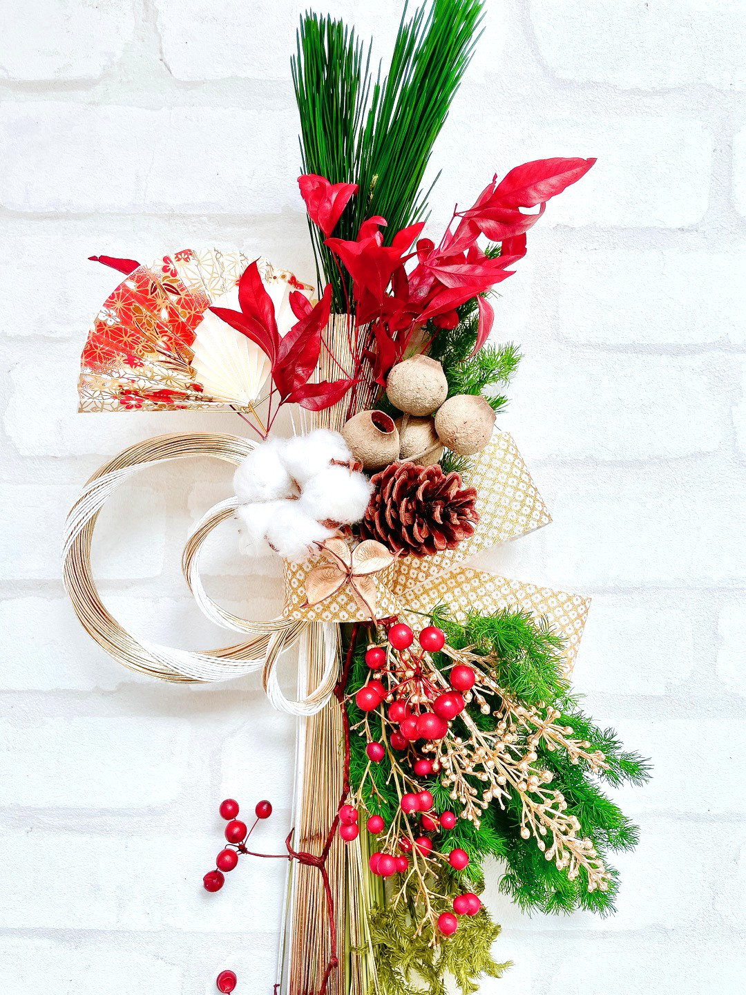 プリザーブドフラワーで作った豪華ロングしめ縄