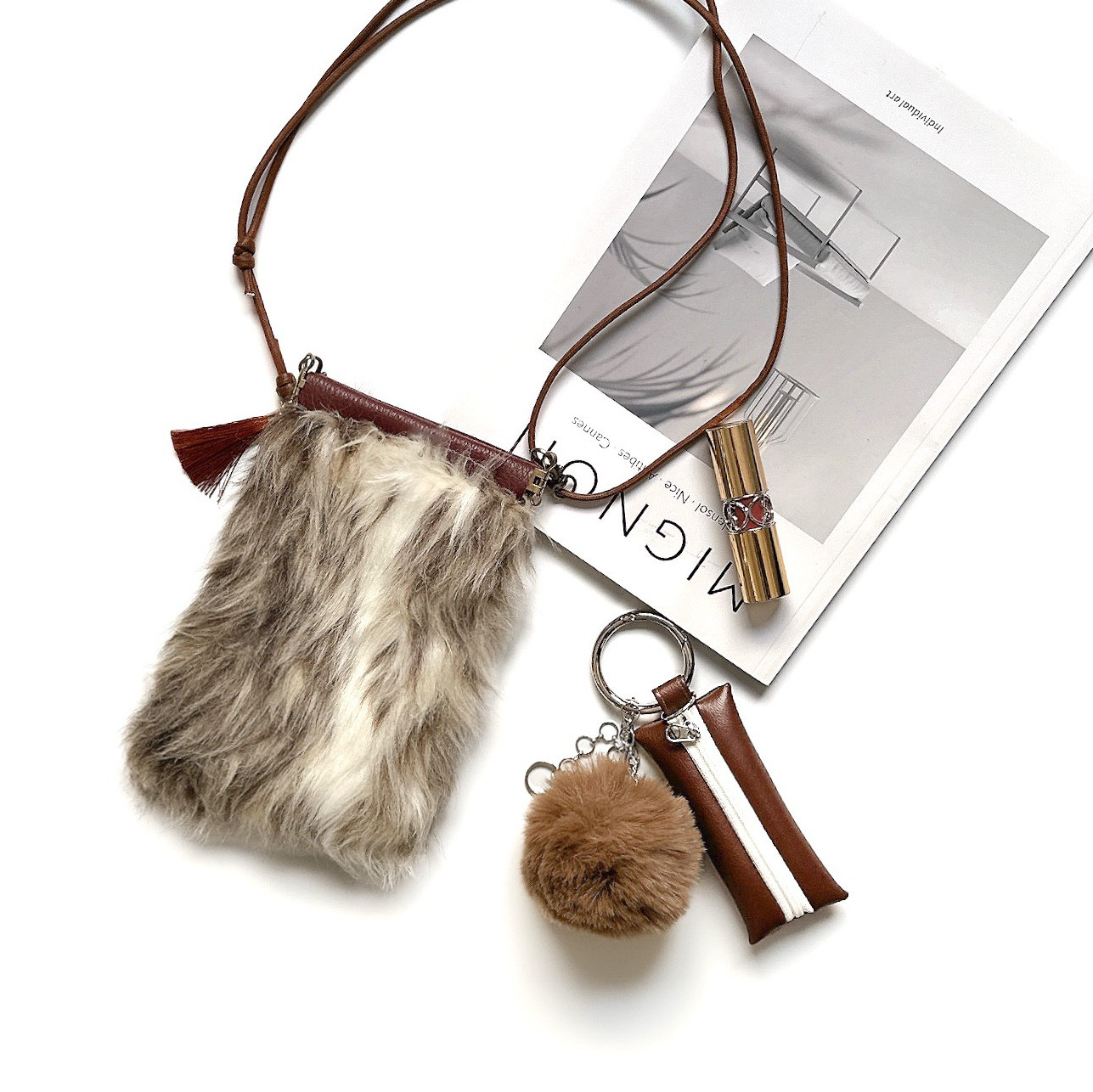 【Creema限定新春福袋＜梅＞】グラデーションロングファーとPUレザーのスマホショルダー＆バッグチャームセット
