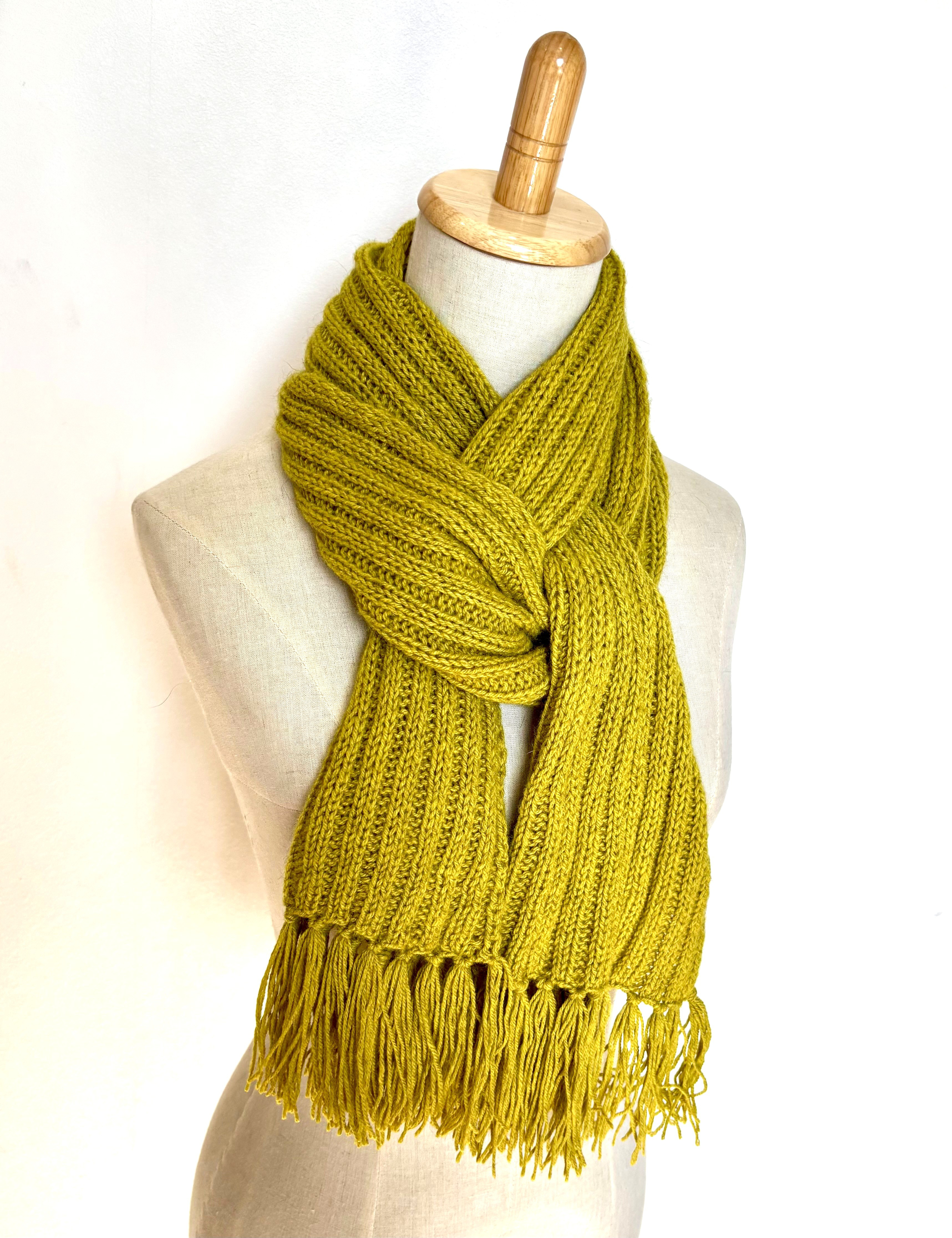 ポッサム・メリノ・シルク　リブ編みのマフラー　Pistachio