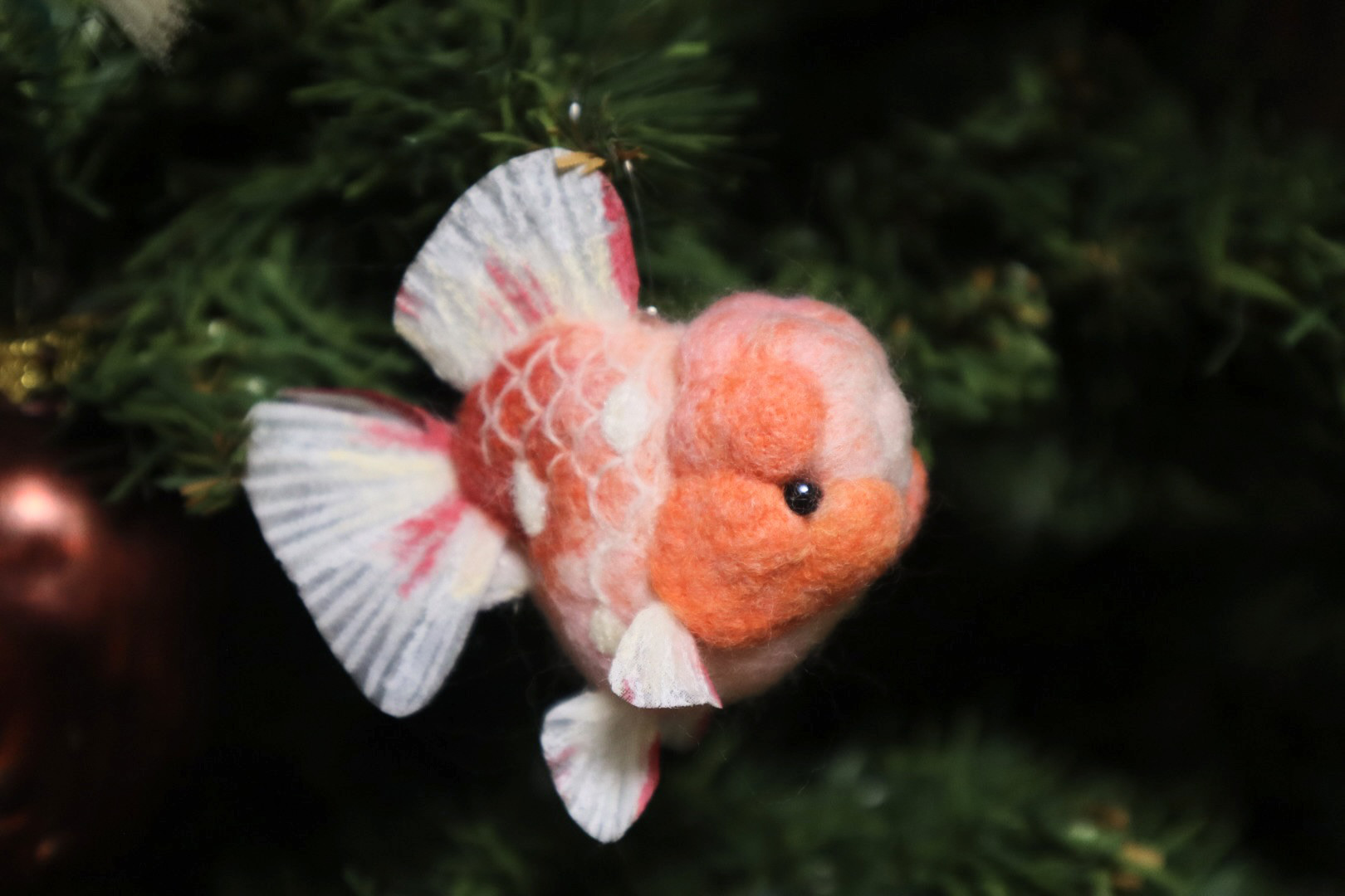 【受注制作】たゆたう羊毛金魚-ショートテール桜オランダ-　金魚　羊毛フェルト　アクアリウム　透明　クリスマス　正月