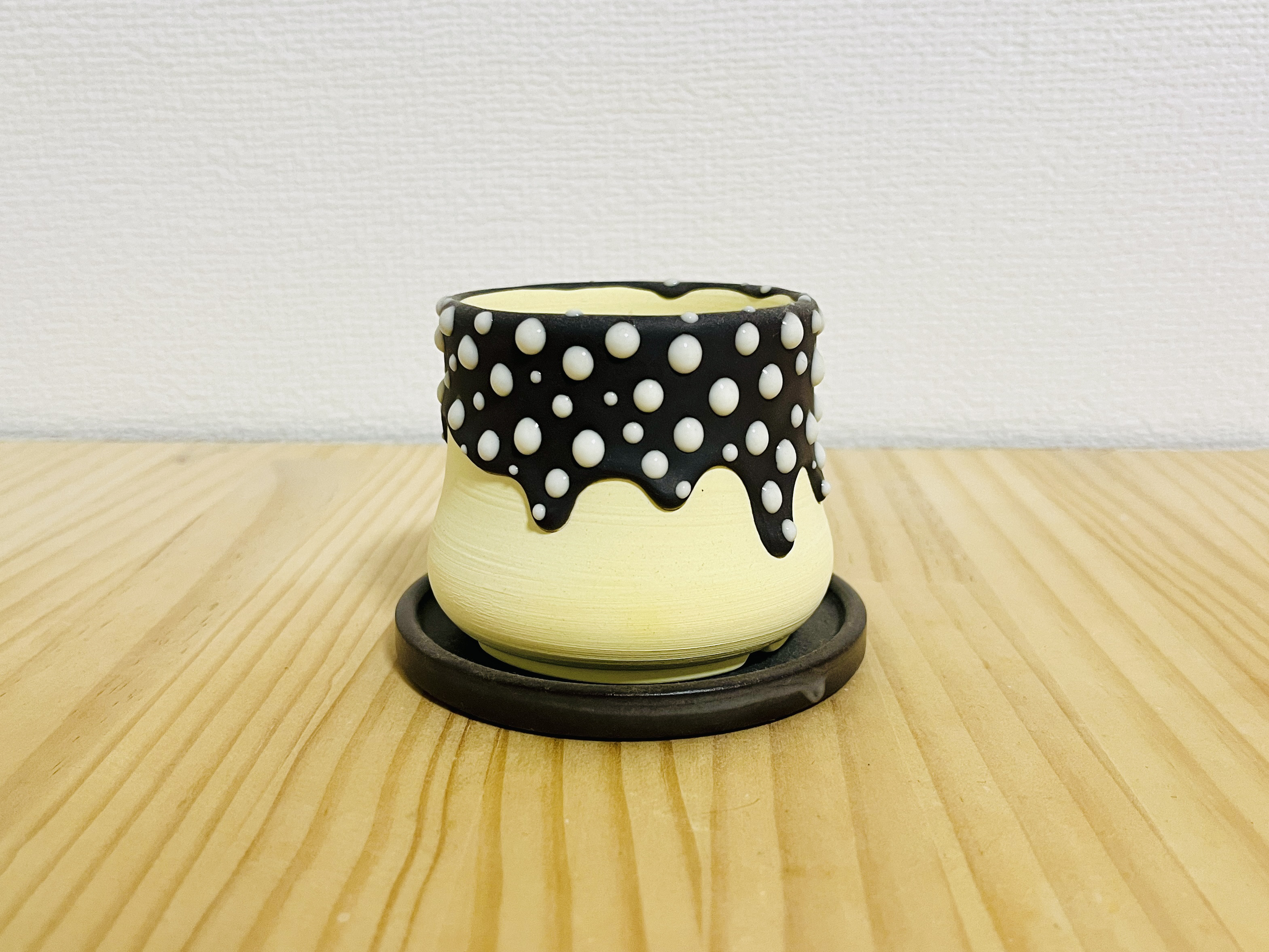 植木鉢 : スライムポット Mini size (gloopy) / レモンイエロー&黒×白