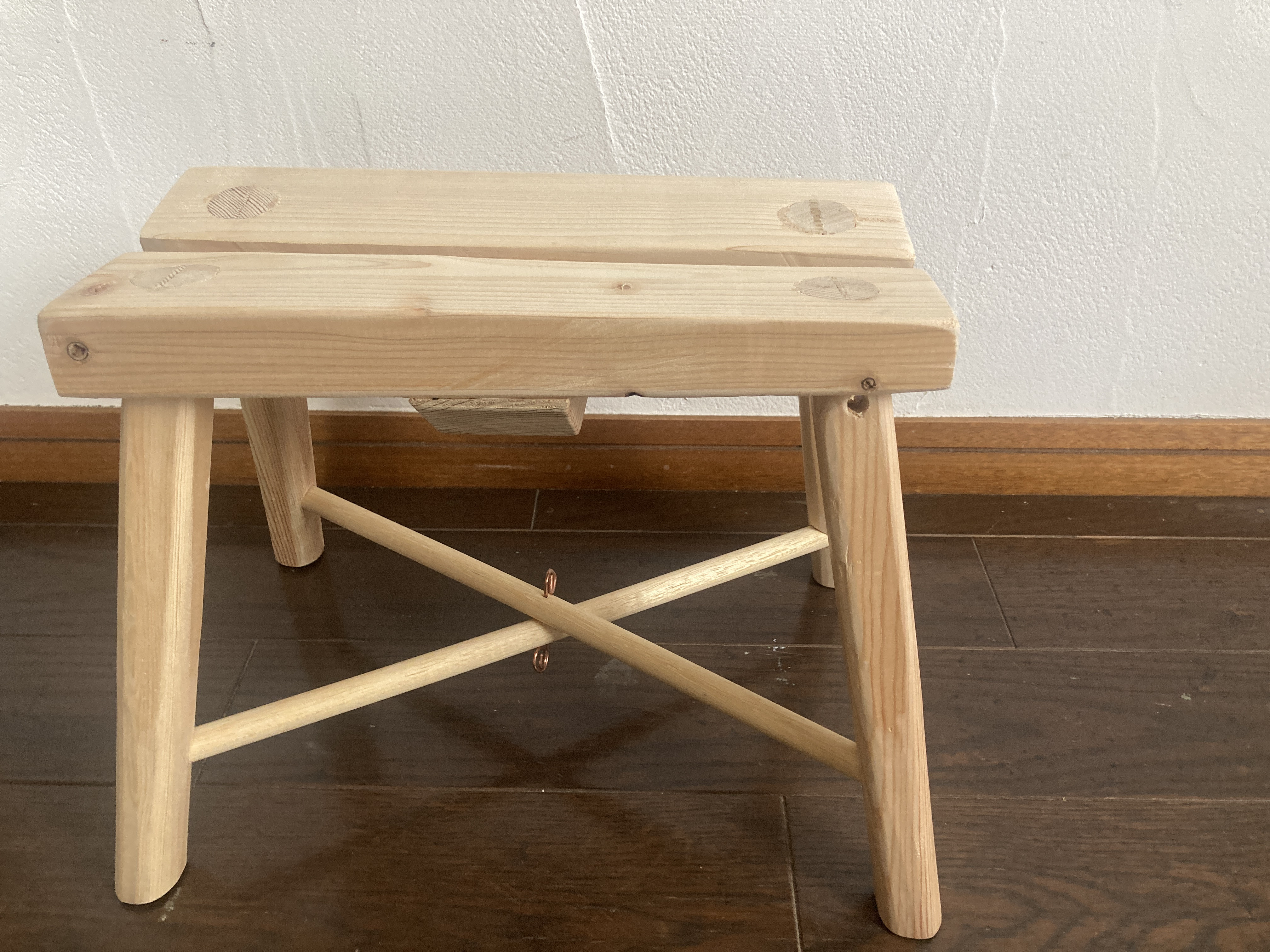 送料込○「TOUJI」天然ヒノキのハンドメイドチェア花台スツールにも○