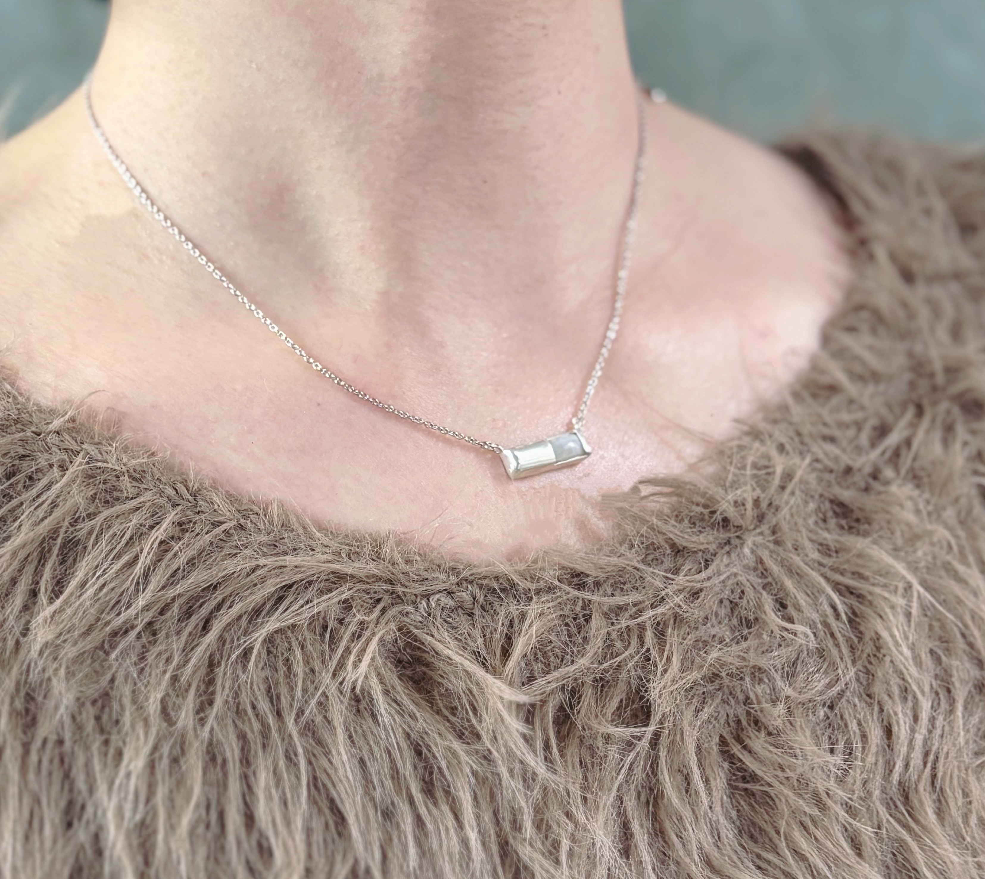 White Moon Shard necklace・ムーンストーンネックレス《送料無料》