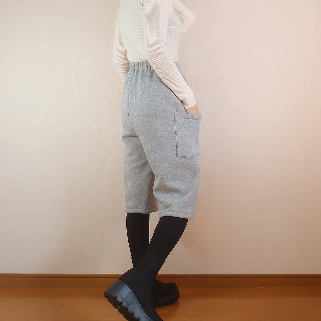 とろけるコットン裏起毛 防寒 アンダーにも ひざ下ハーフパンツ（裏起毛コットン／グレー）