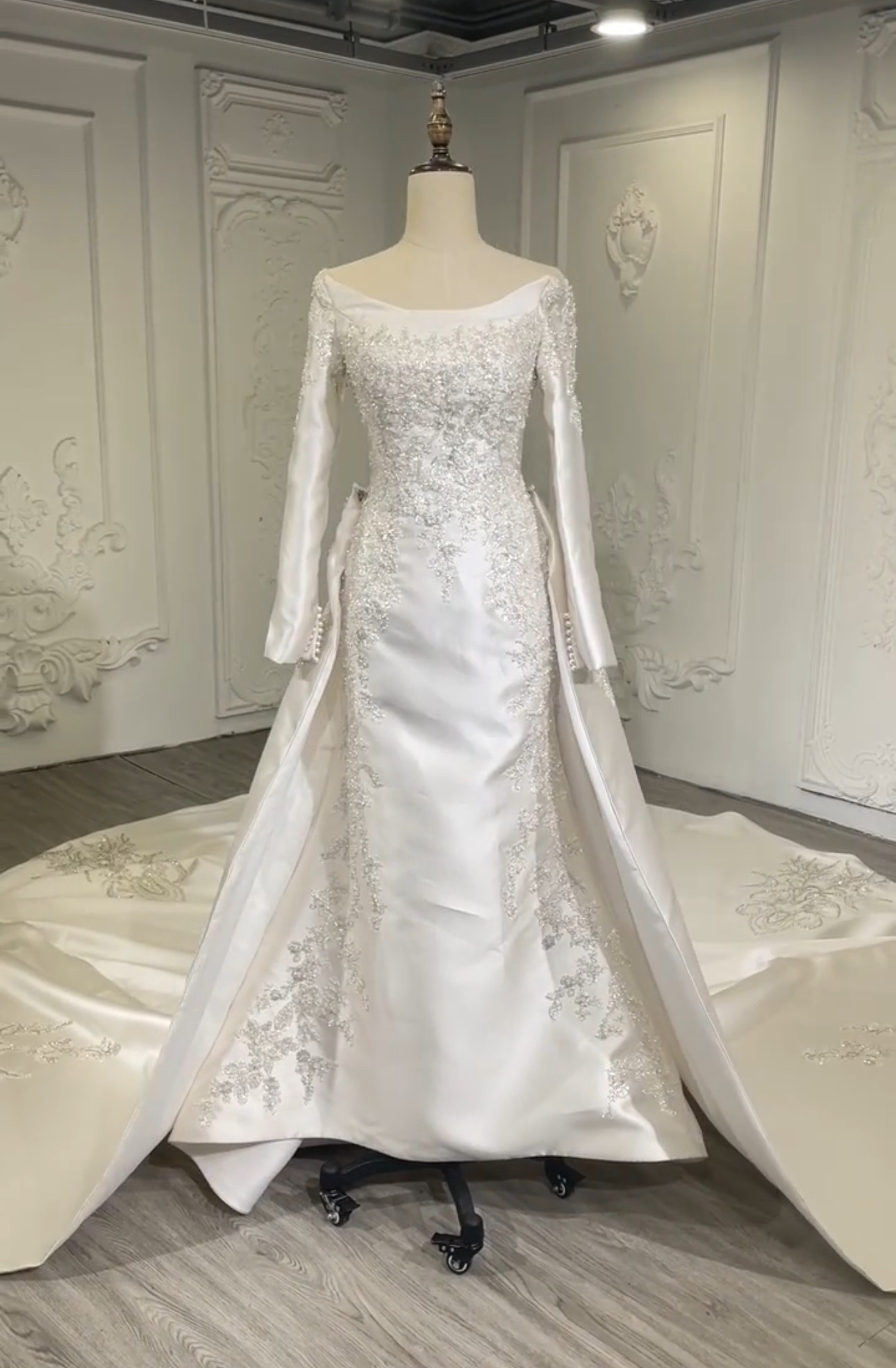 長袖　取り外し可能オーバースカート　大人気上昇中　パーティードレス　演奏会　秋婚冬婚春婚2026新作　タイトなスカート