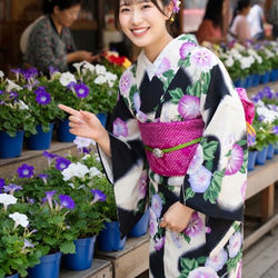 手染め藍 型染浴衣 青に近い紺 舞妓さんの浴衣ようなシンプルで古典的
