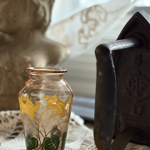 フランスアンティーク 小さなフラワーベース ピンクガラス 1950年代