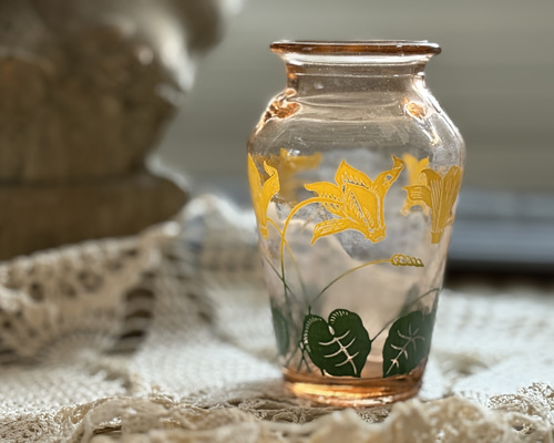 フランスアンティーク 小さなフラワーベース ピンクガラス 1950年代