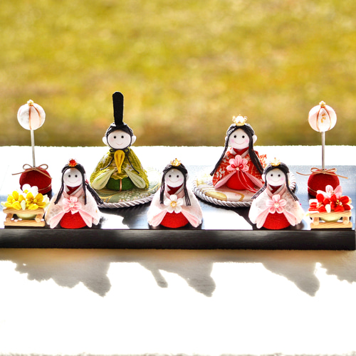 ちりめん細工ひな人形「天然石冠付き桜雛」12点セット お顔の可愛い