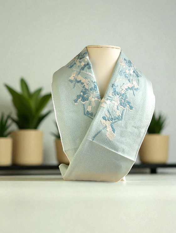 刺繍半衿・花かんざし