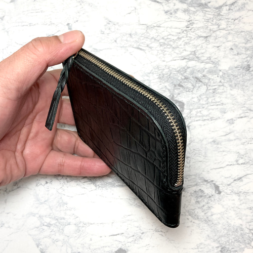 落ち着きを纏う黒革のL字ファスナー財布｜本革 コンパクト財布 レザー