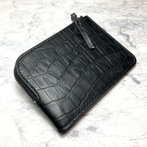 落ち着きを纏う黒革のL字ファスナー財布｜本革 コンパクト財布 レザー