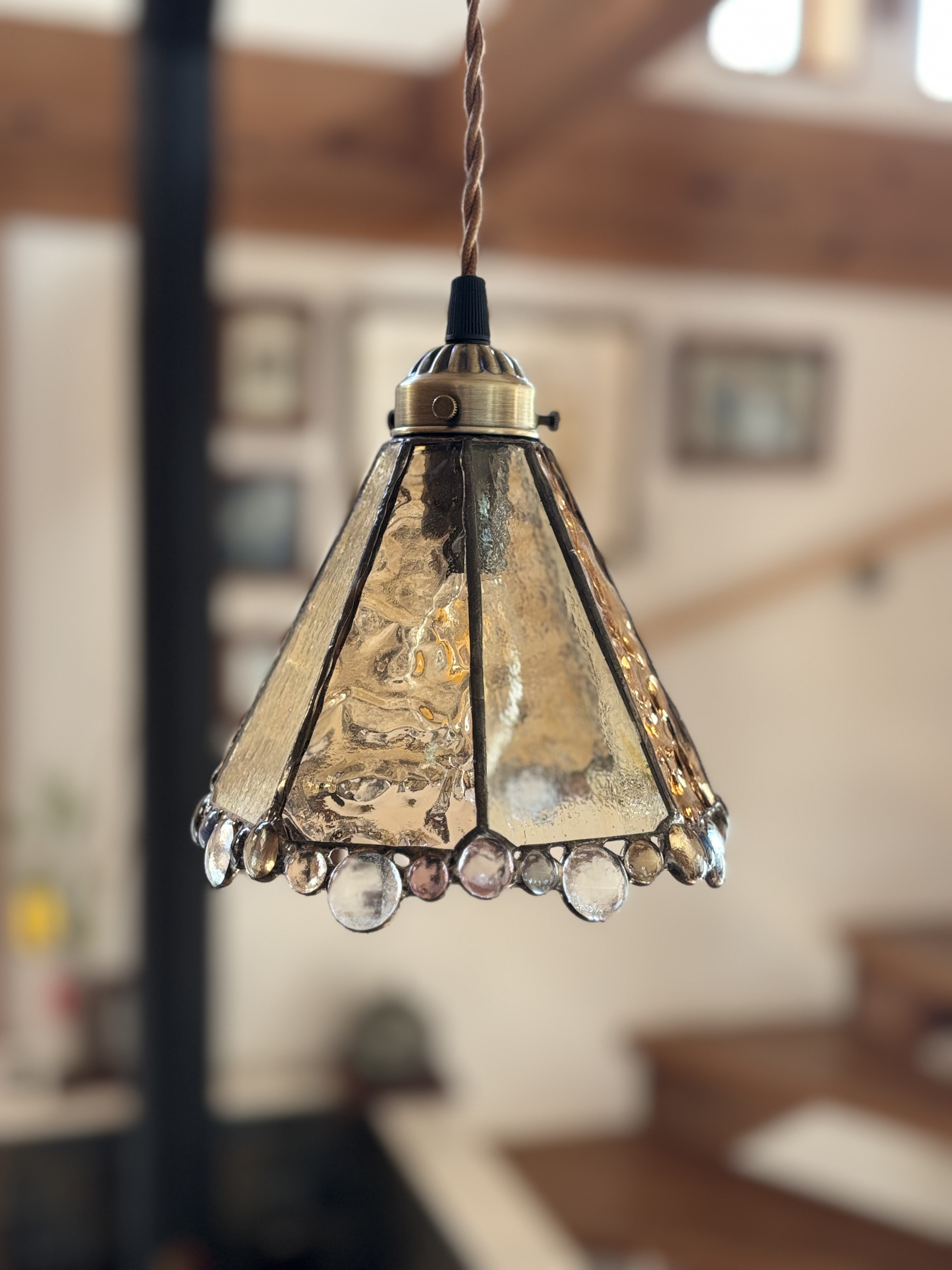 ステンドグラス　シーリングライト　キラキラガラスナゲット