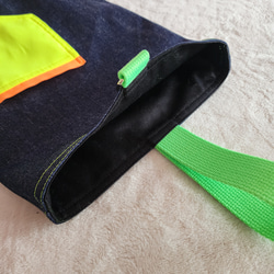 牛仔褲和螢光色口袋鞋盒（尺寸可調節） 第5張的照片