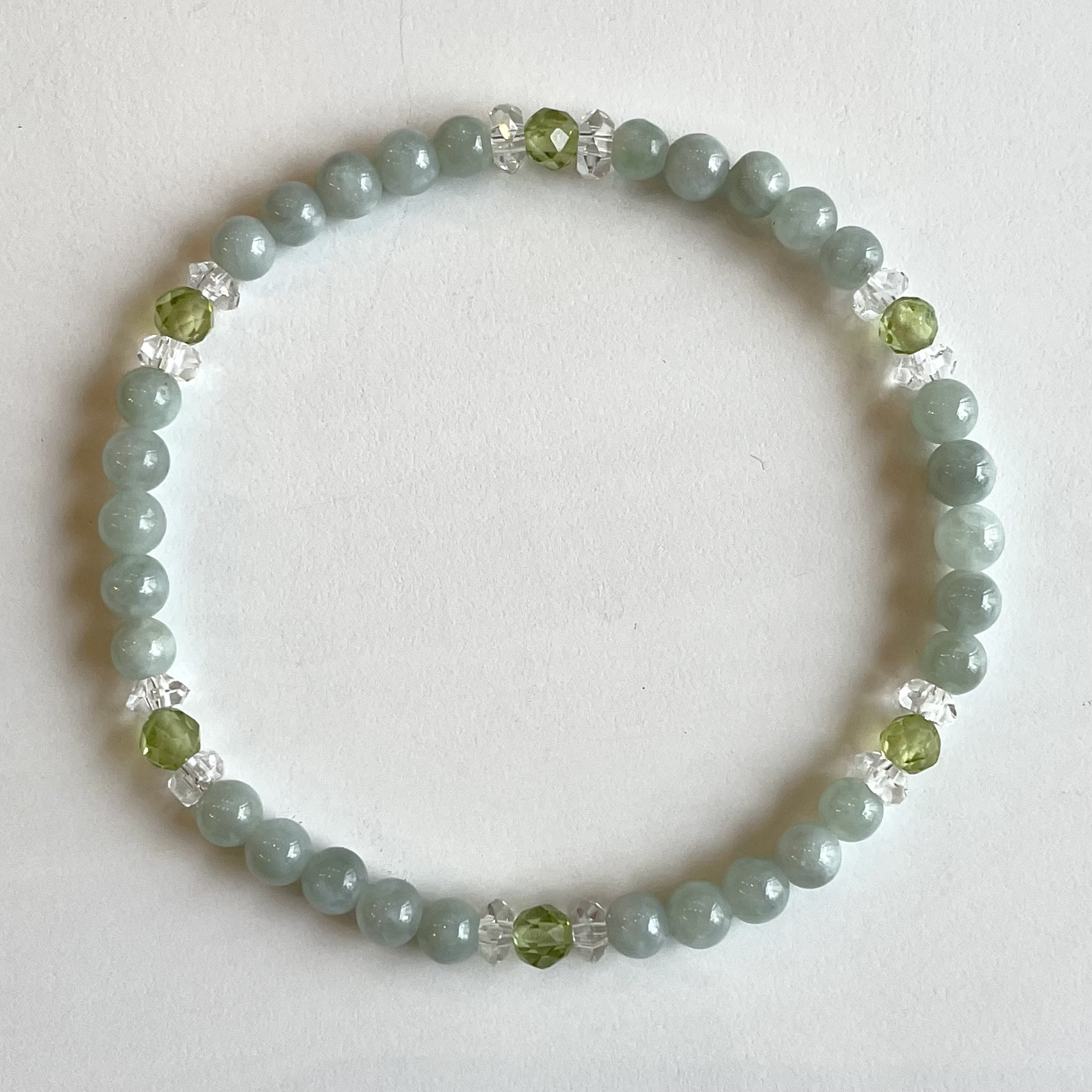 ヒスイ、ペリドット、水晶ブレスレット　No.15179