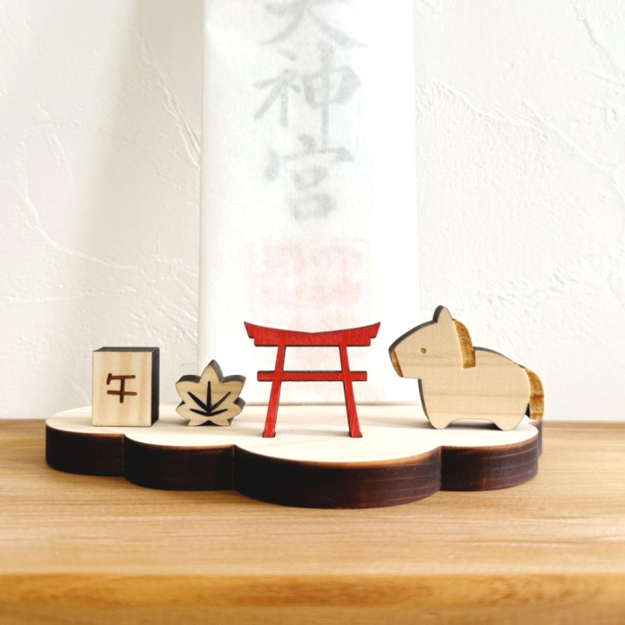 Creema限定新春福袋〈梅〉筋斗雲お札立て＋ちょこっと午・椛　　お正月 木製 押しピン 画鋲 神棚 鳥居 省スペース