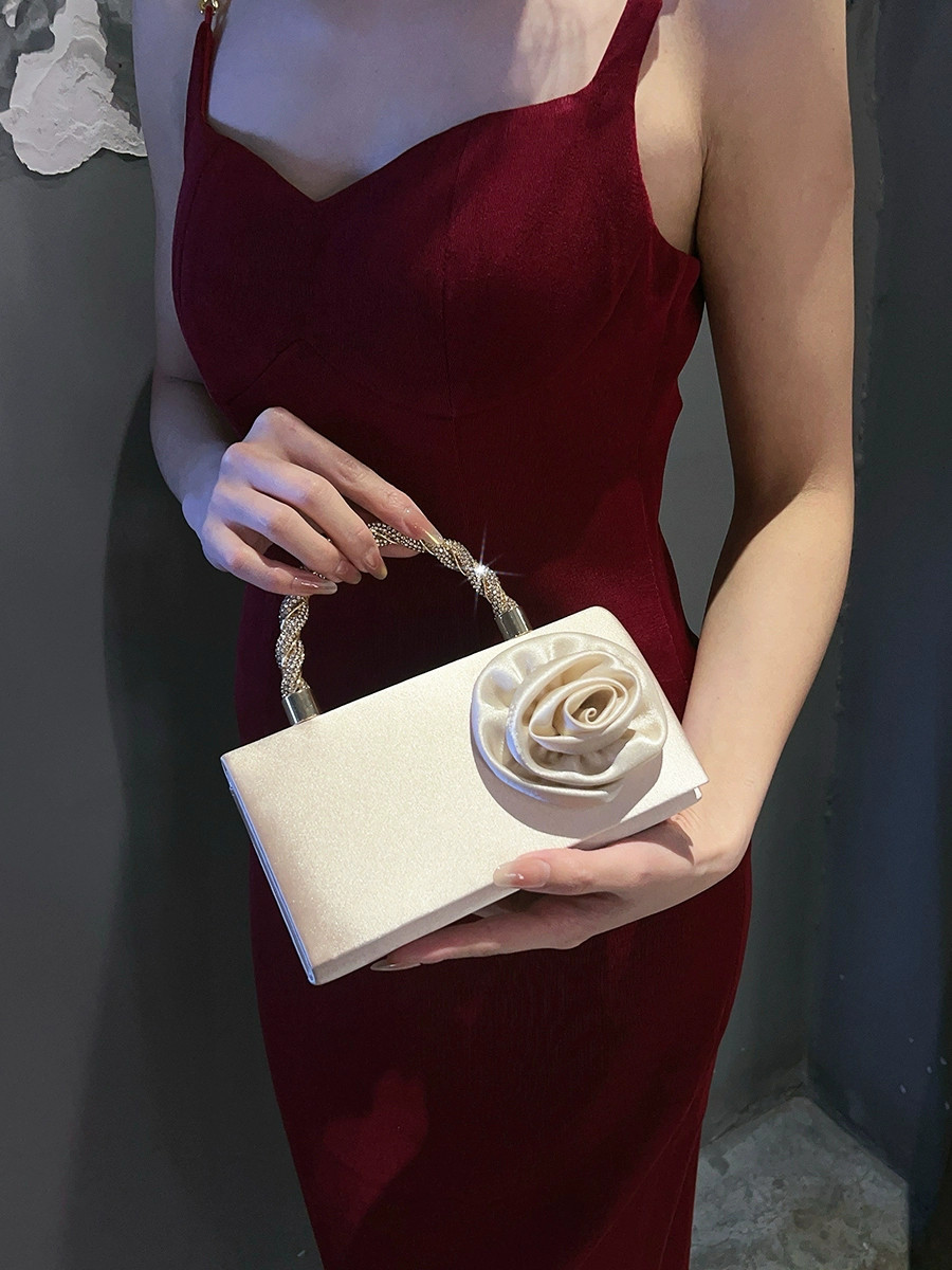 ♡クラッチバッグ　可愛いパーティーバッグ9～14日届け送料込み