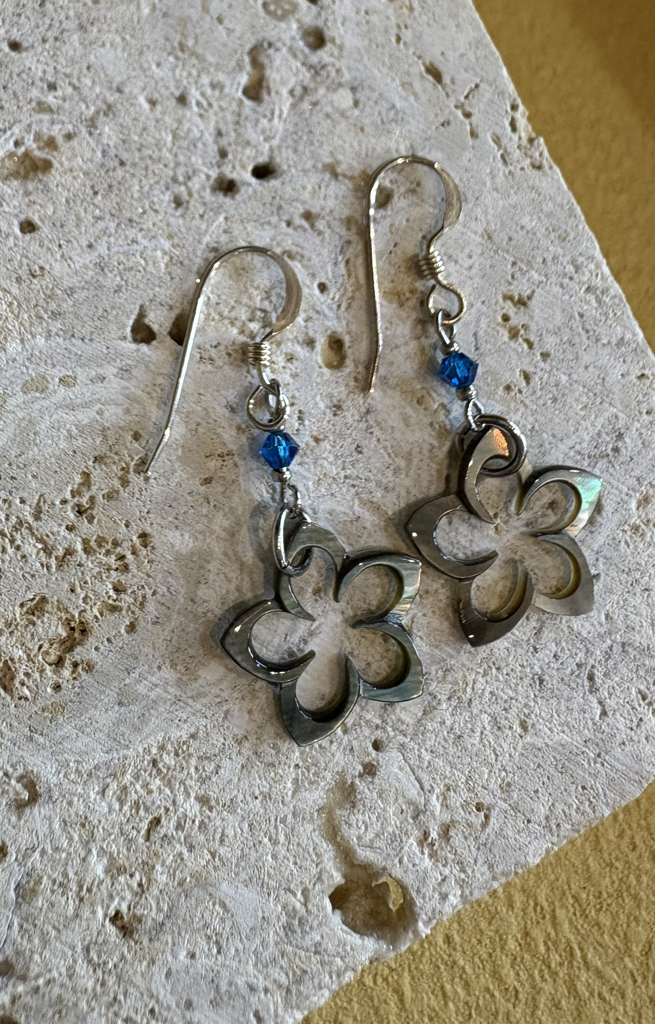 黒蝶貝オープンプルメリア