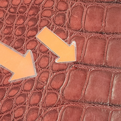 ワニ革　クレイフィニッシュ　レッドブラウン　No.C009301 11枚目の画像