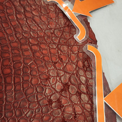 ワニ革　クレイフィニッシュ　レッドブラウン　No.C009301 15枚目の画像