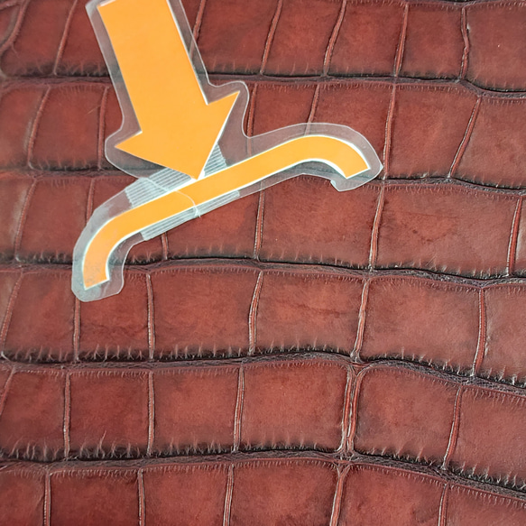 ワニ革　クレイフィニッシュ　レッドブラウン　No.C009302 12枚目の画像