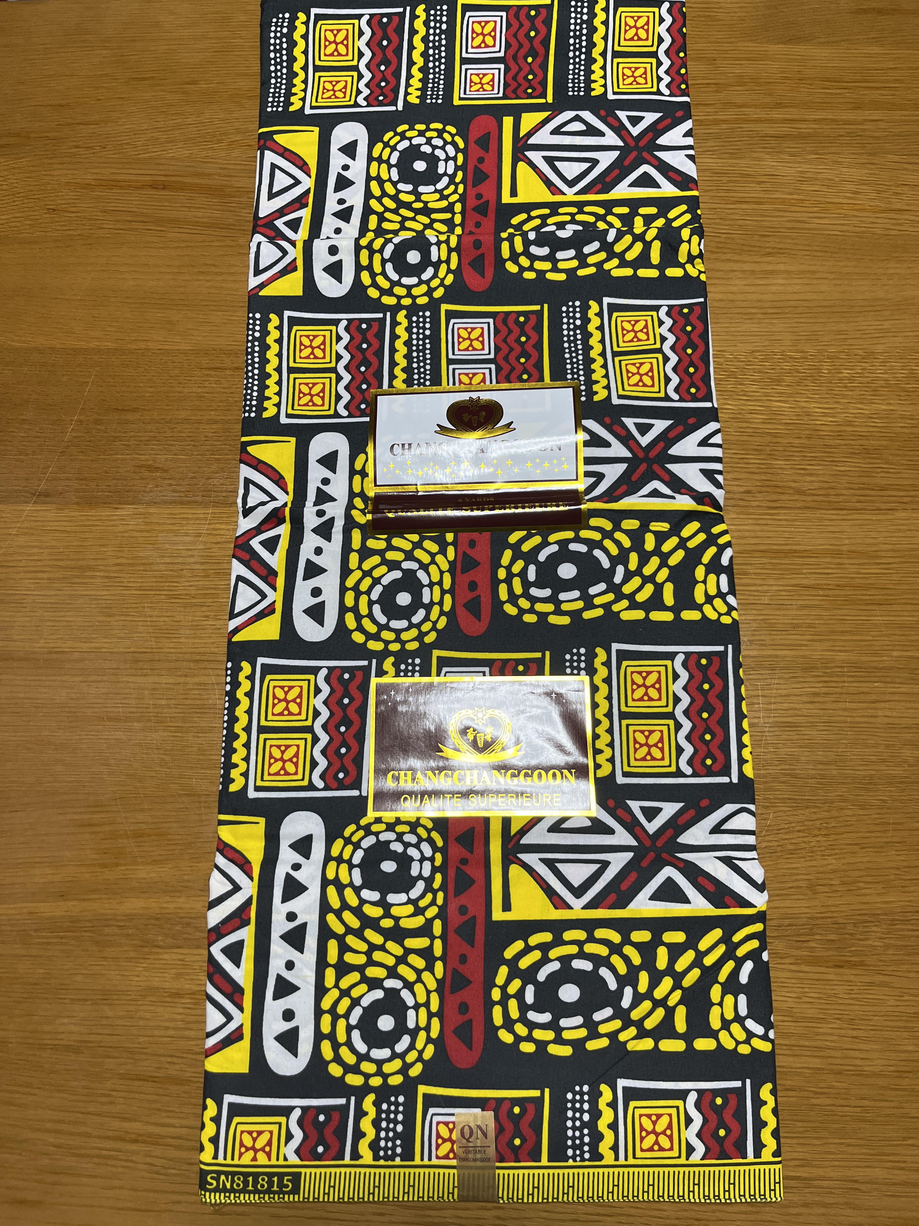 【アフリカ布】キテンゲ ワックスプリント バティック コットン柄 6ヤード