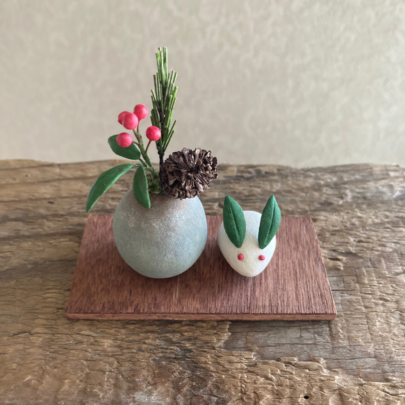 ＼年内は12月26日が最終発送／ 9962.bud 小さなお正月飾りと雪うさぎ 南天 3枚目の画像