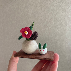 ＼年内は12月26日が最終発送／ 9966.bud 小さなお正月飾りと雪うさぎ 椿 5枚目の画像