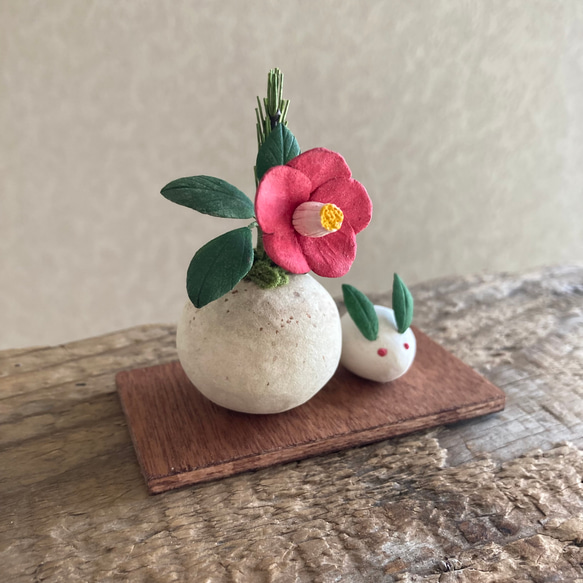 ＼年内は12月26日が最終発送／ 9966.bud 小さなお正月飾りと雪うさぎ 椿 4枚目の画像