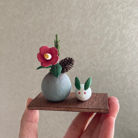 ＼年内は12月26日が最終発送／ 9967.bud 小さなお正月飾りと雪うさぎ 椿 5枚目の画像