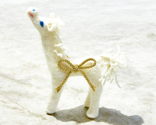 干支の置物 午年 馬 白い馬 令和8年2026年 羊毛フェルト お正月 馬