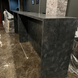 3人掛けカウンター　石っぽいバーカウンター　レジカウンター　受付カウンター 1枚目の画像