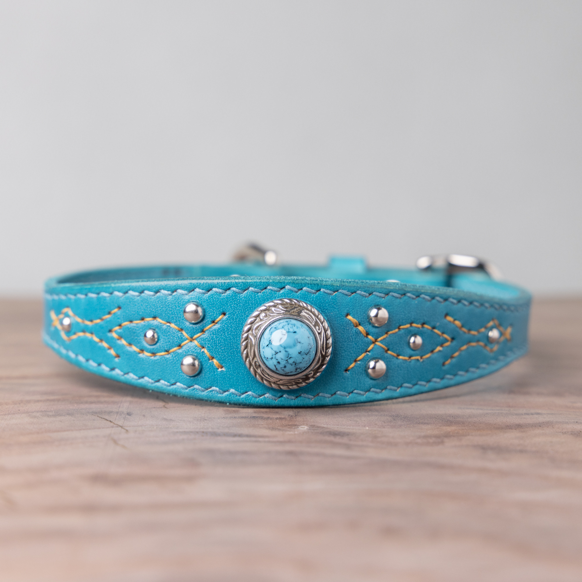 スカイターコイズ　小型犬　革首輪