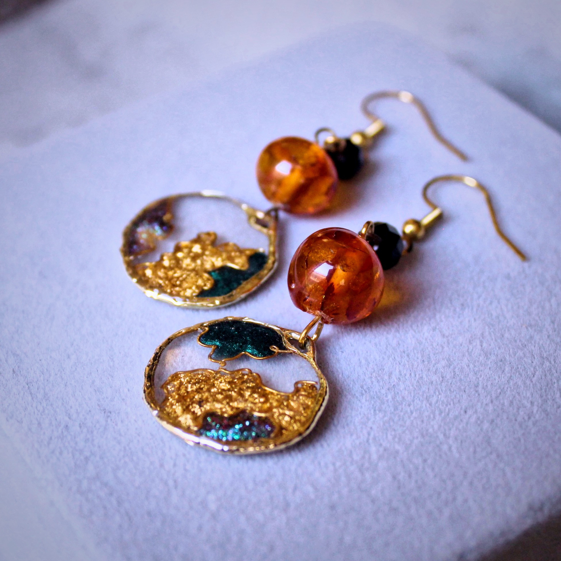 葉重 -hagasane-antique | No.01（1点もの・アンティークビーズのピアス /イヤリング）