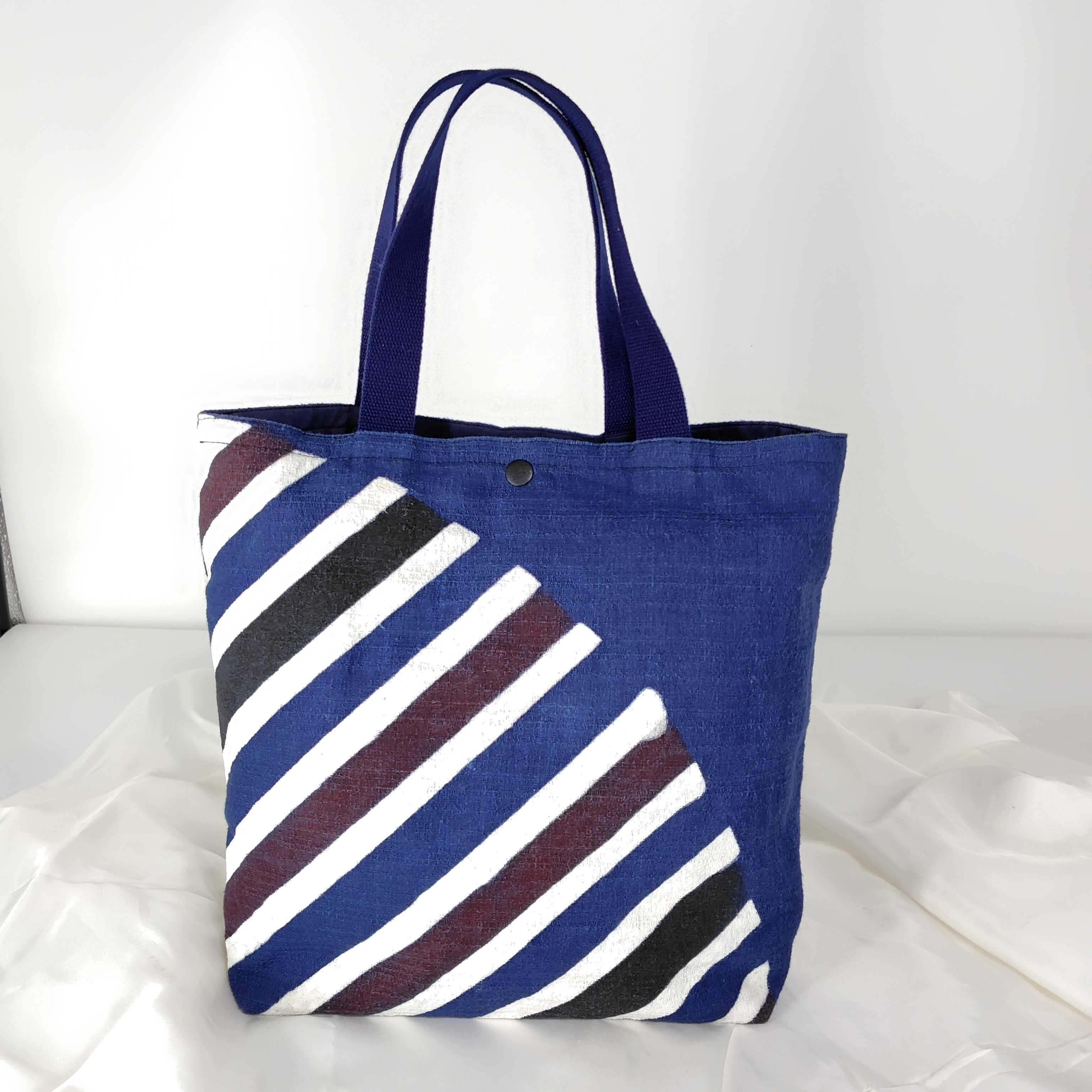 一点物｜丸紋幾何学｜手染め 型染めトートバッグ｜藍・レンガ色・黒