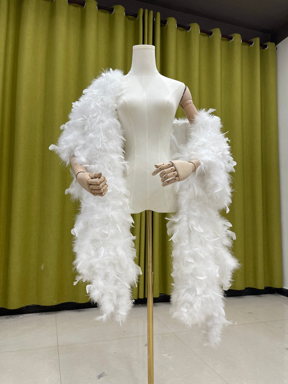 秋冬 ケープ フェイクファー 白 ピンク もこもこ プリンセス 肩飾り アクセサリー ウェディングドレス AK339