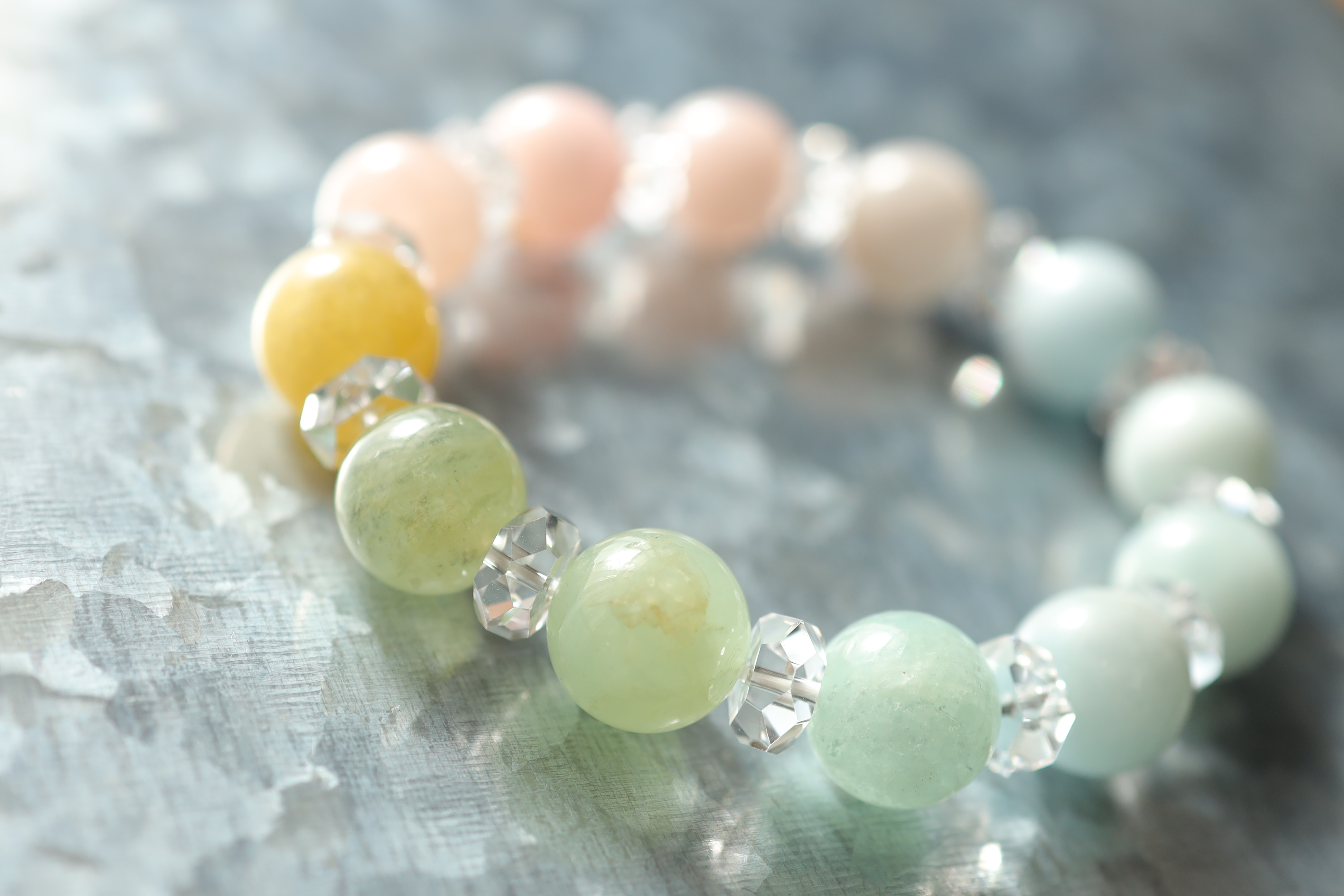 …☆とてつもなく可愛い♡パステルカラーのべリルさん☆ミックスベリル（グラデーション）12ミリ＆水晶☆…☆天然石☆…