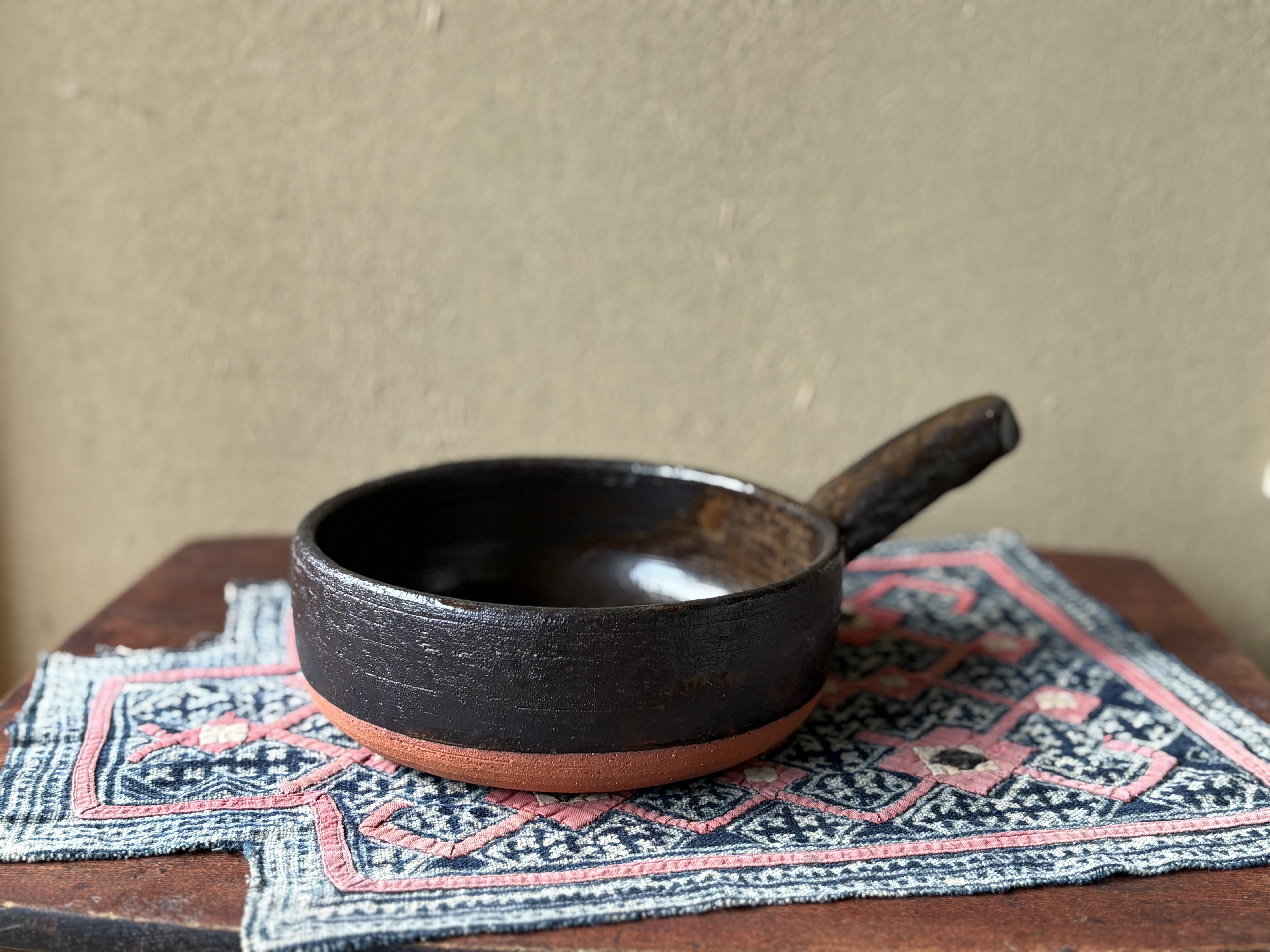 アヒージョパン　茶