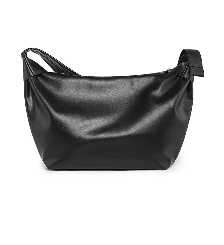 個性的なファッションブランドの男性用餃子バッグおしゃれな新型バッグアウトドアショルダーバッグ軽ビジネス通勤ショルダーバッ